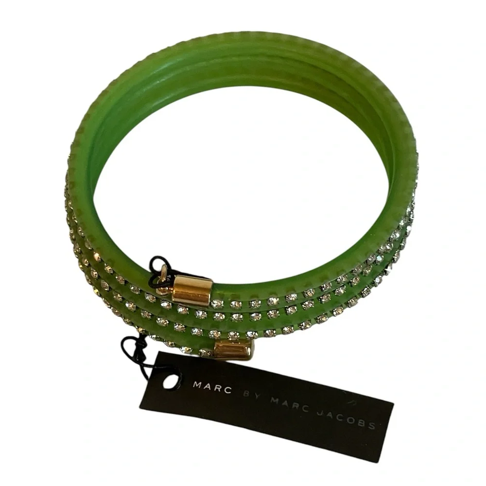 Marc by Marc Jacobs Toucan Green Crystal Bangle Bracelet - Picture 1 of 3